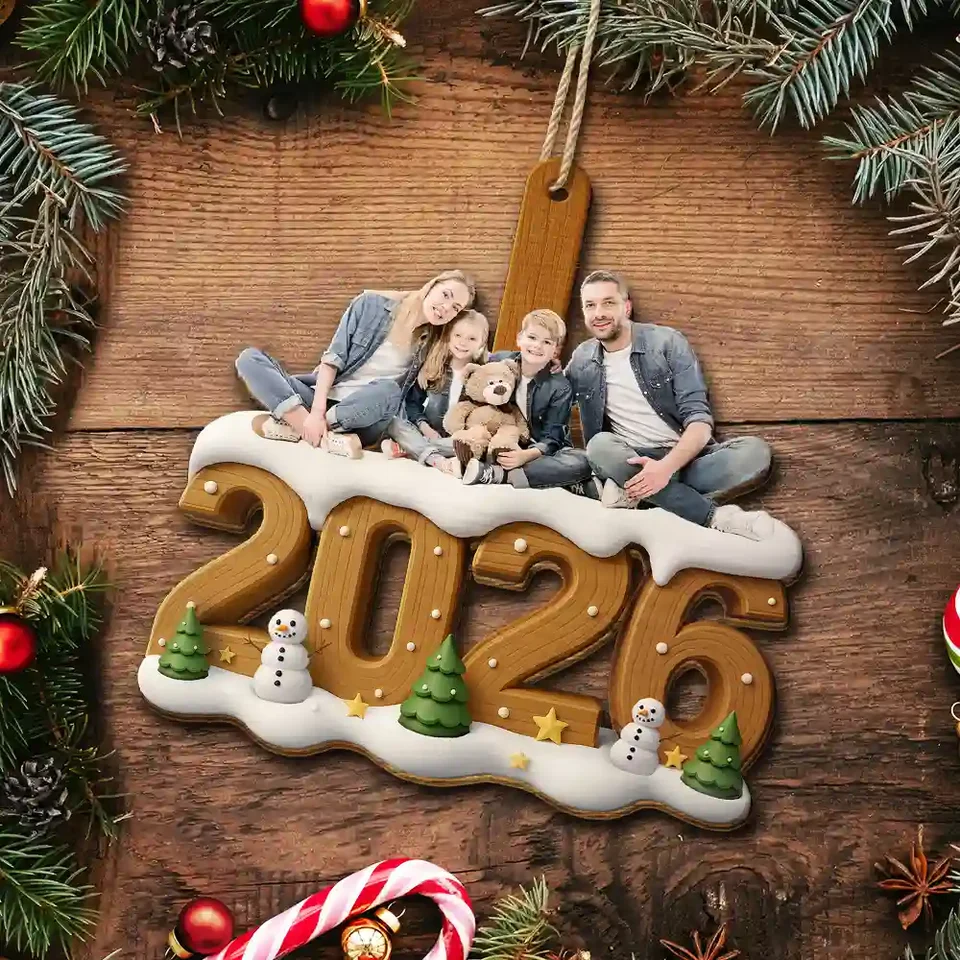 Custom Photo Christmas Family - Personalized Wood Ornament - Christmas Gifts For Mom, Dad, Brother, Sister