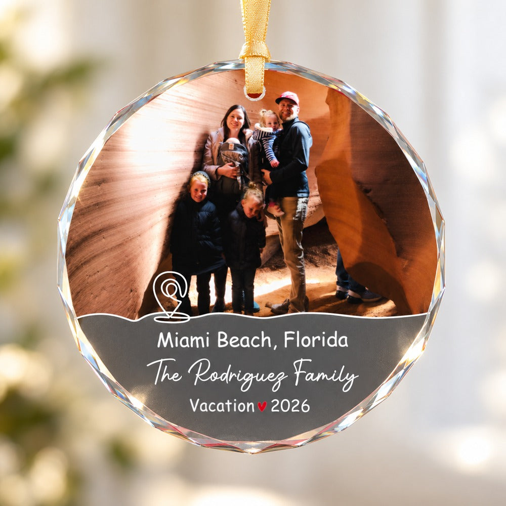Macro close-up of beveled edge and map pin print on custom circle glass ornament