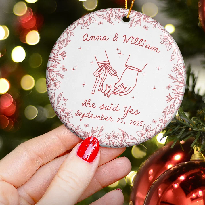Couples First Christmas Married - Personalized Ceramic Ornament - Engaged Newlywed 1st Xmas Gift for Her/Him, Husband/Wife, Couples