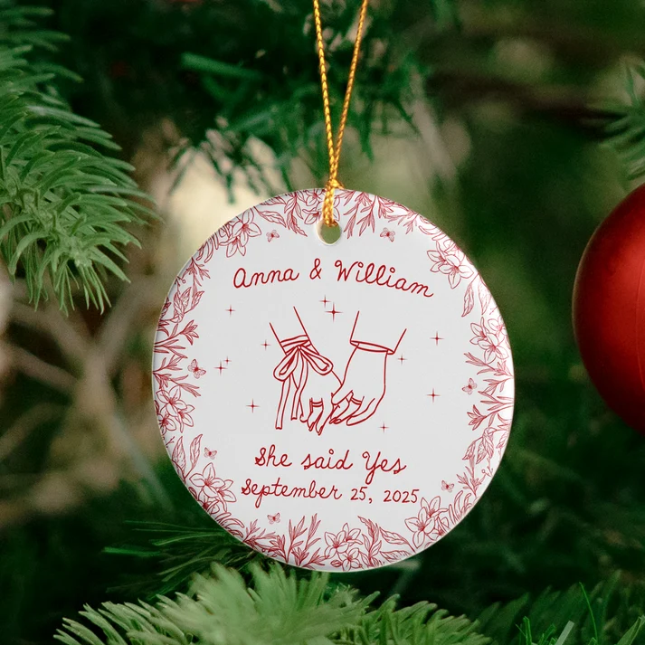 Couples First Christmas Married - Personalized Ceramic Ornament - Engaged Newlywed 1st Xmas Gift for Her/Him, Husband/Wife, Couples