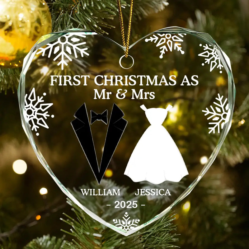 First Christmas As Married Couples - Personalized Heart Shaped Glass Ornament - Christmas Gift For Her/Him, Husband/Wife, Couples
