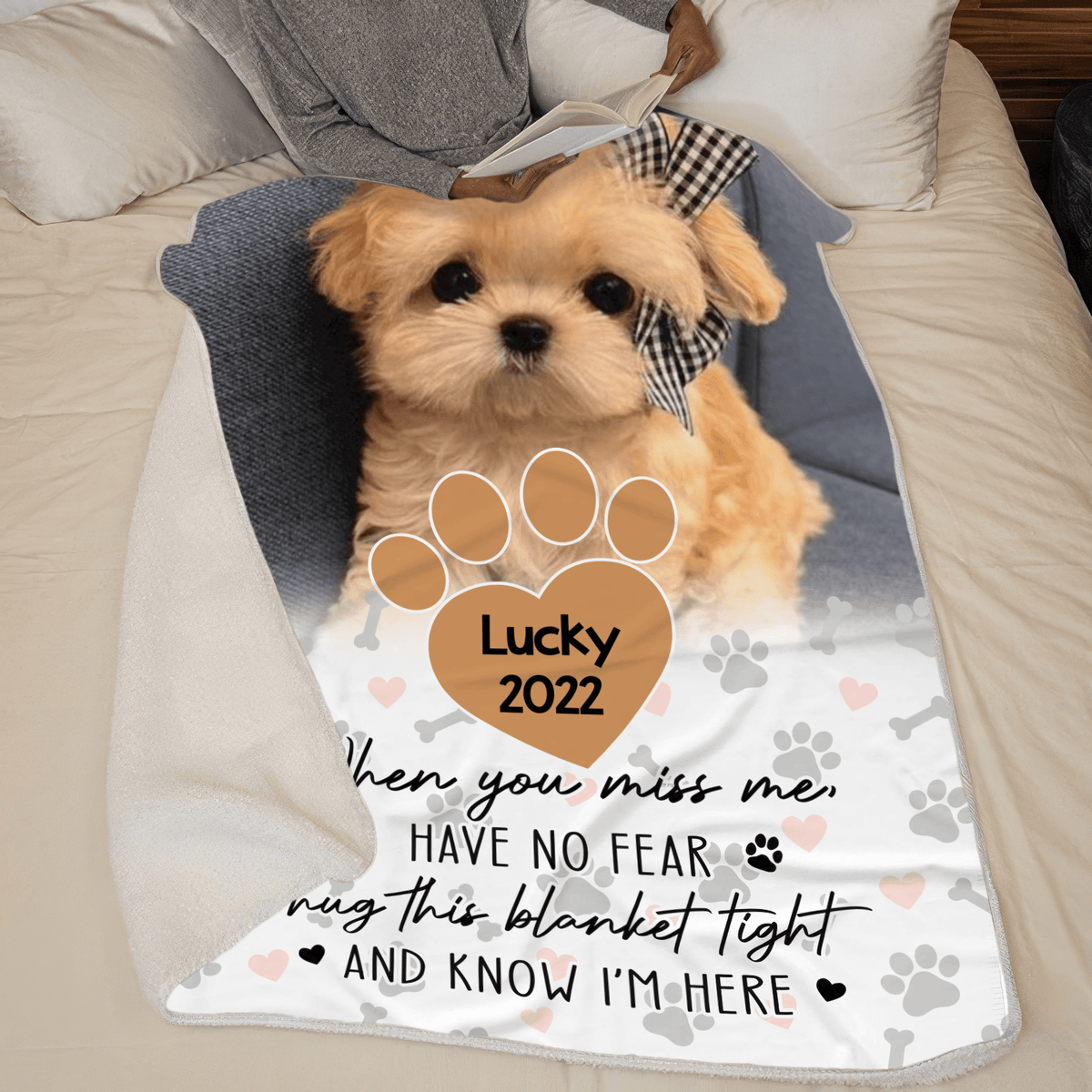 Custom Photo Memorial Pet When You Miss Me, Hug This Blanket | Personalized Sympathy Gift for Pet Lovers, Dog Mom, Dog Dad, Cat Mom, Cat Dad | Blanket - Suzitee Store