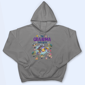 This Grandma Belongs To Summer Turtles - Personalized Custom T Shirt - Gift for Grandma/Nana/Mimi, Mom, Wife, Grandparent - Suzitee Store