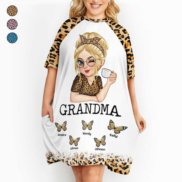 Mom Grandma Kids Butterflies Leopard Pattern - Personalized Women's Sleep Tee - Gift For Mother, Grandmother
