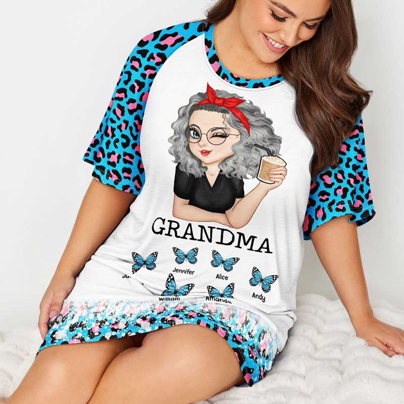 Mom Grandma Kids Butterflies Leopard Pattern - Personalized Women's Sleep Tee - Gift For Mother, Grandmother