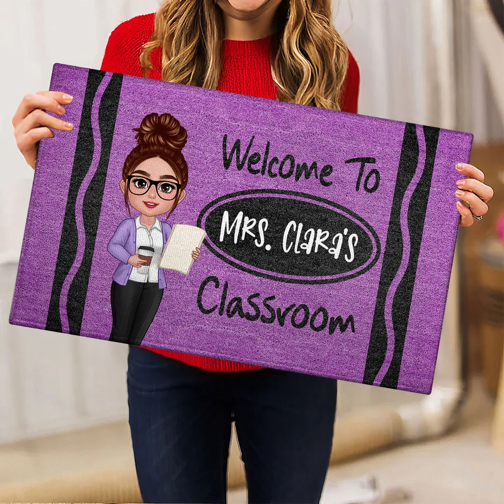 Teacher Crayon Welcome To Classroom - Personalized Doormat - Back To School Gift For Teacher, Educator, Kindergarten, Preschool, Pre K, Paraprofessional