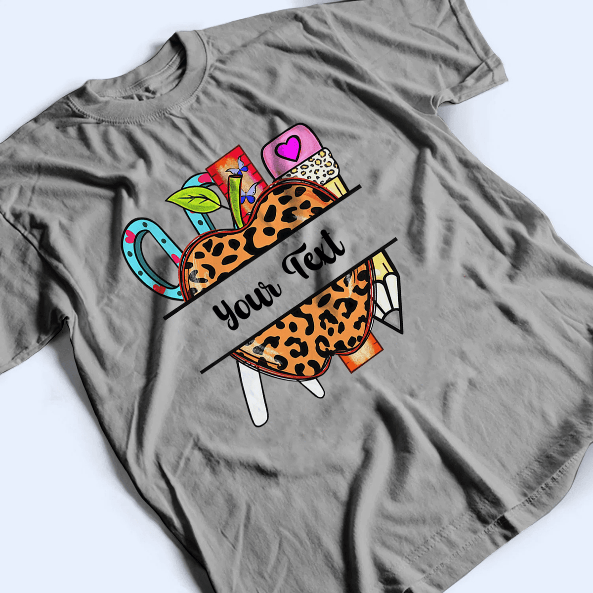 Apple Name Frame - Personalized Custom T Shirt - Birthday, Loving, Funny Gift for Teacher, Kindergarten, Preschool, Pre K, Paraprofessional - Suzitee Store