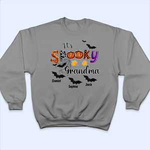 It's Spooky Grandma - Personalized Custom T Shirt - Birthday, Loving, Funny Gift for Grandma/Nana/Mimi, Mom, Wife, Grandparent - Suzitee Store