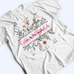 Wildflower Grandma We Love You - Personalized Custom T Shirt - Gift for Grandma/Nana/Mimi, Mom, Wife, Grandparent - Suzitee Store