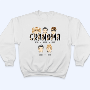 Leopard Grandma Title - Personalized Custom T Shirt - Gift for Grandma/Nana/Mimi, Mom, Wife, Mother's Day - Suzitee Store