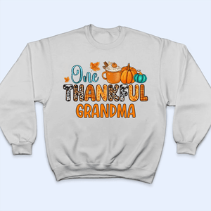 One Thankful Grandma - Personalized Custom T Shirt - Halloween, Loving, Funny Gift for Grandma/Nana/Mimi, Mom, Wife, Grandparent - Suzitee Store