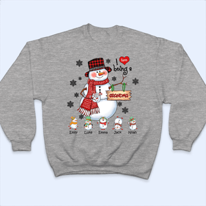 Snowman Christmas Grandma - Personalized Custom T Shirt - Christmas, Birthday, Loving, Funny Gift for Grandma/Nana/Mimi, Mom, Wife, Grandparent - Suzitee Store