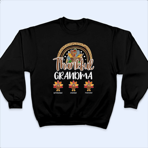 Thankful Grandma Thanksgiving - Personalized Custom T Shirt - Thanksgiving, Autumn, Christmas, Holiday, Birthday, Loving, Funny Gift for Grandmother/Mom/Mother, Wife, Grandparent - Suzitee Store