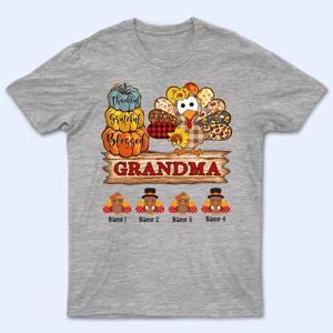 Thankful Grateful Blessed Grandma - Personalized Custom T Shirt - Thanksgiving, Birthday, Loving, Funny Gift for Grandma/Nana/Mimi, Mom, Wife, Grandparent - Suzitee Store